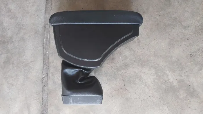 APOIO DE BRAÇO / PORTA OBJETOS T-CROSS 