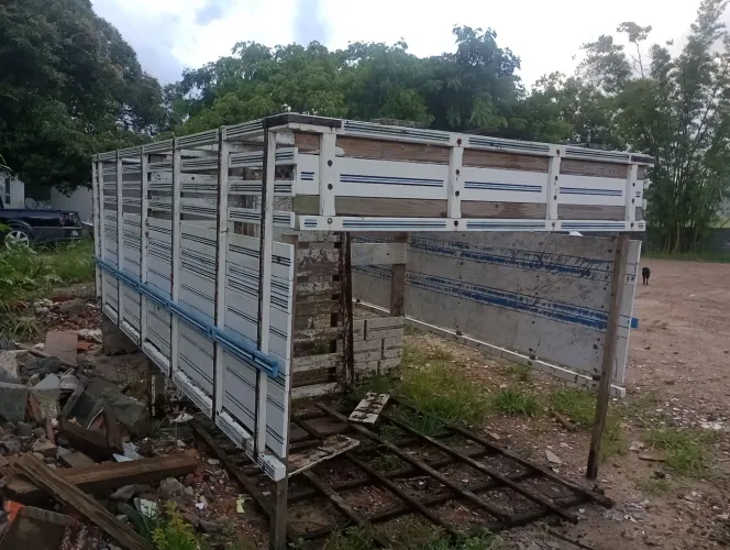 Vendo carroceria boiadeiro