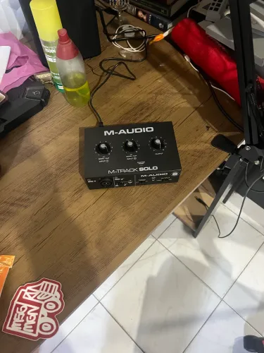 Equipamento para produtor musical
