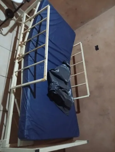 Vende se cama hospitalar 