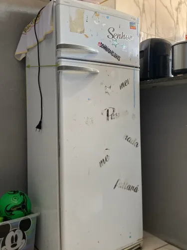 Vendo geladeira