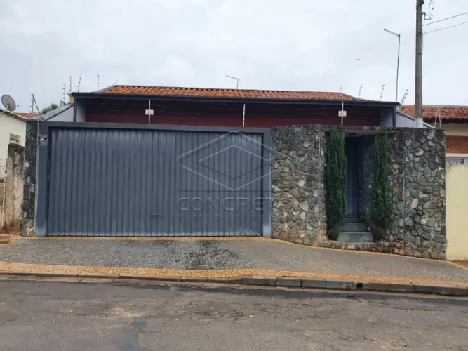 Casa na rua Alto Acre