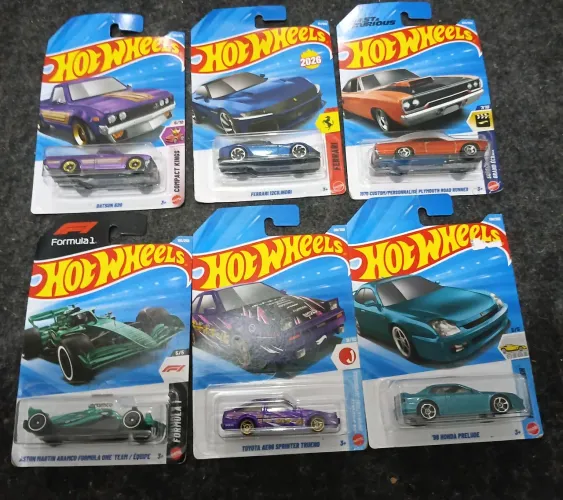 Lote com 6 hotwheels