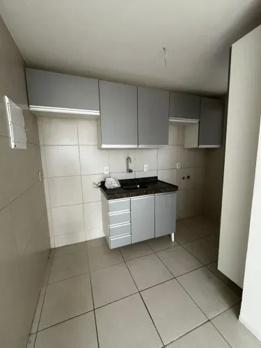 ALUGO APARTAMENTO COM 3 QUARTOS NO FAROL (Edf Premiatto)