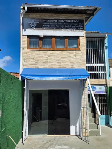 Espaço na Av Jorge Amado com Salas bom para Delivery e outros Negócios