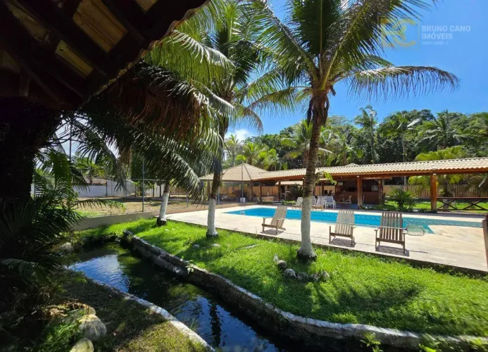 Casa térrea com 4 dormitórios e piscina á venda - Condomínio Residencial São Marcos - Peru