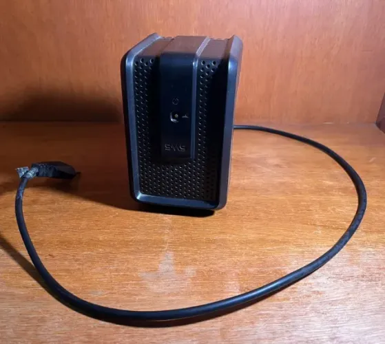 Estabilizador SMS Revolution Speedy 300VA - EM ÓTIMO ESTADO