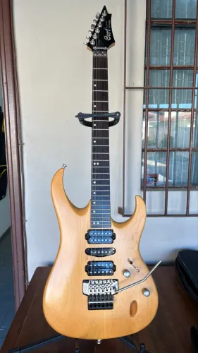 Guitarra Cort Viva Séries +Bag AVS+ Correia Basso + Cordas Ernie Ball 09/42 e NIG 09/42