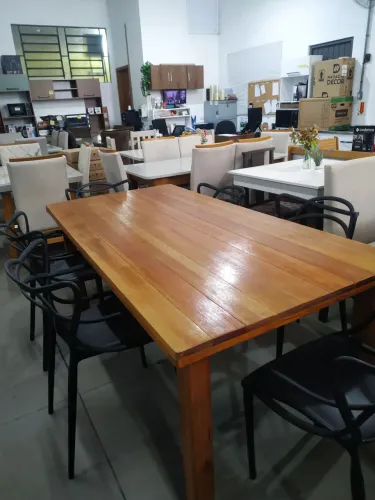 Mesa 1,84 x 92 madeira demolição com 6 cadeiras em ótimo estado