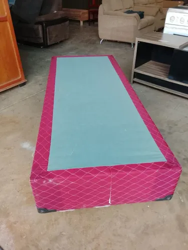Base de cama box solteiro USADA ENTREGA dentro de Uberlândia MG 