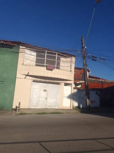 Casa duplex com garagem na avenida perimetral bom sucesso