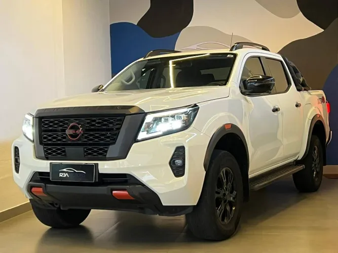 Nissan Frontier Pro4x CD 4X4 2.3 Bi-TB Die. AUT 2024