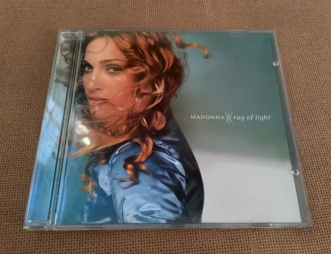 Cd Madonna - Ray of light/Ed. Brasileira/Ótimo