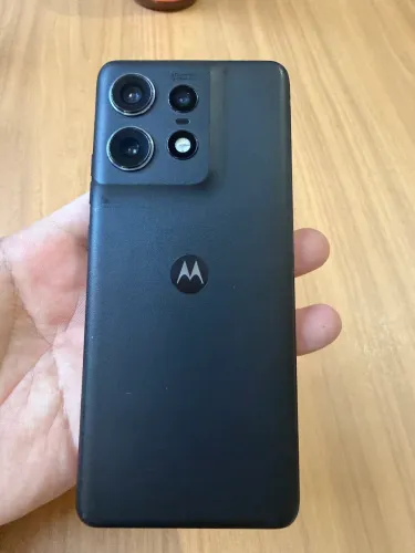Vende-se celular Motorola Edge 50 Pro 5g black