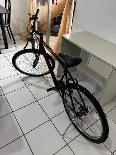 Título: Bicicleta Houston Aro 26 - Ótimo Estado - Pronta para Usar
