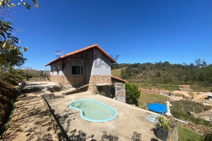 Chácara em Granjeamento Recanto do Vale III