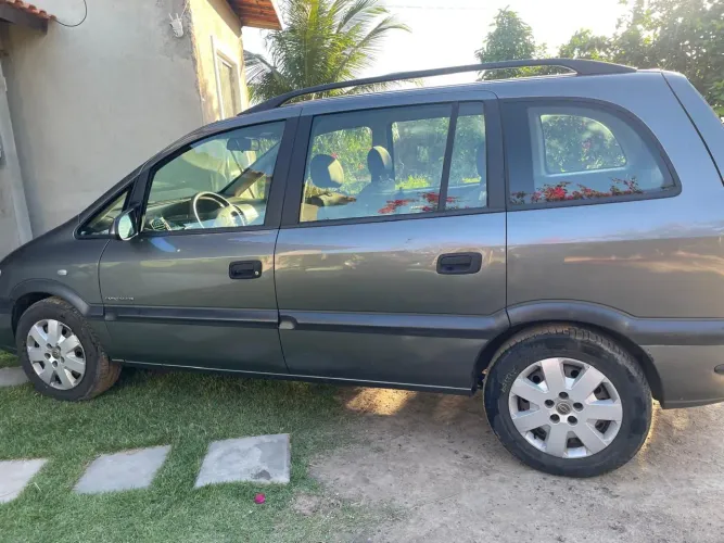 Chevrolet Zafira Expres. 2.0 MPFI Flexpower 5P AUT 2011