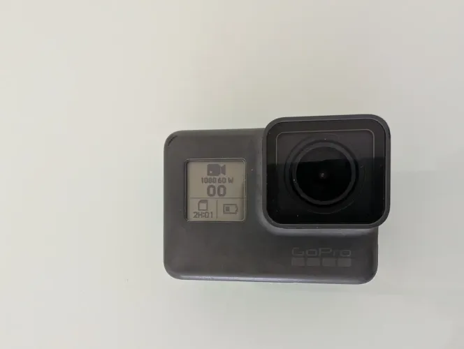 Câmera de Ação GoPro Hero 5 Black c/ Acessórios