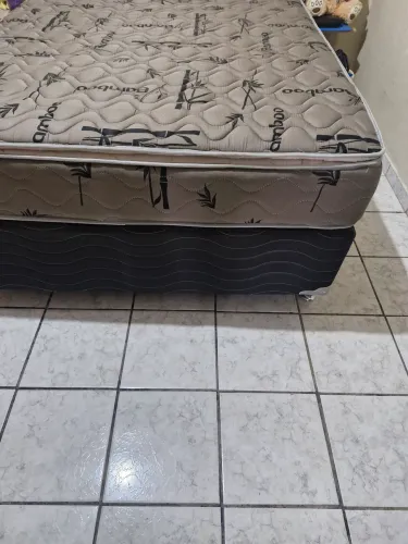 Vendo cama e Colchão molas ensacadas