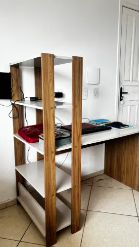 Mesa de estudo- escritório 