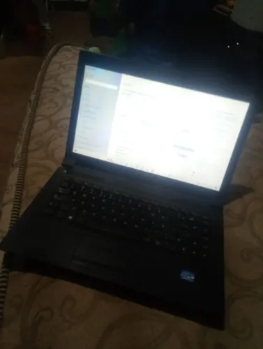 Notebook Lenovo i5/8 ram/500 HD
