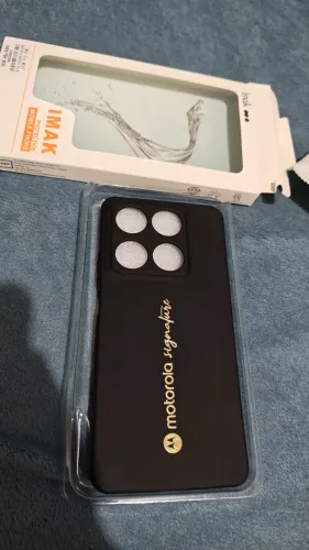 Capa Premium Motorola Signature personalizada.