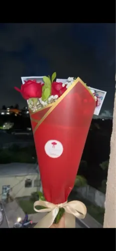 Buquê de Flores Personalizados com fotos 