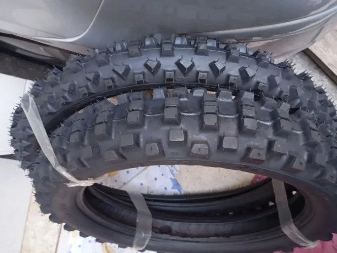 Pneus para moto de trilha