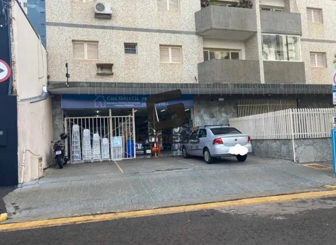 Loja à venda no bairro Centro - Ribeirão Preto/SP