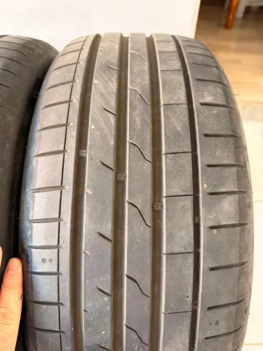 Par de pneu 205/50/17 hankook ion evo semi novos