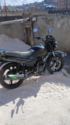 Passo essa moto ja paguei 14. Parcelas de 36.zap *55