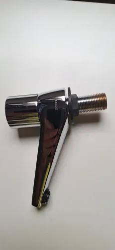Vende uma torneira docol