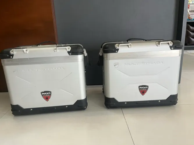 Bauletos Ducati enduro 