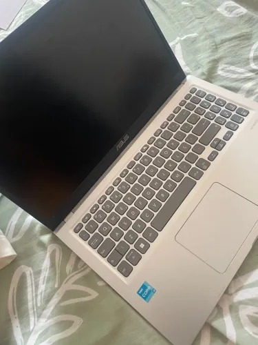 Asus Vivobook 15