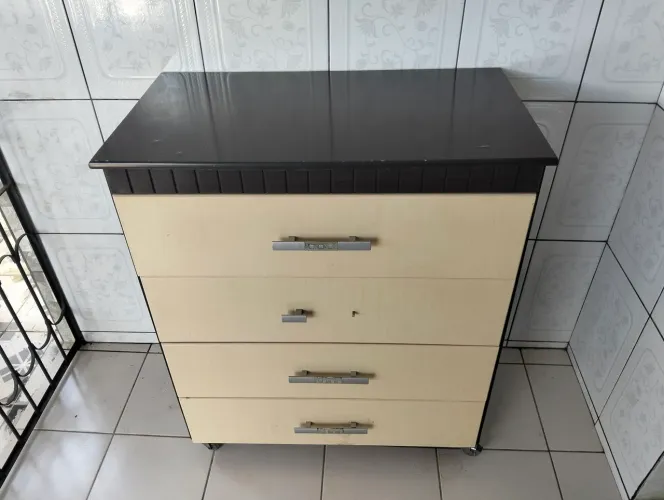 Uma cômoda
