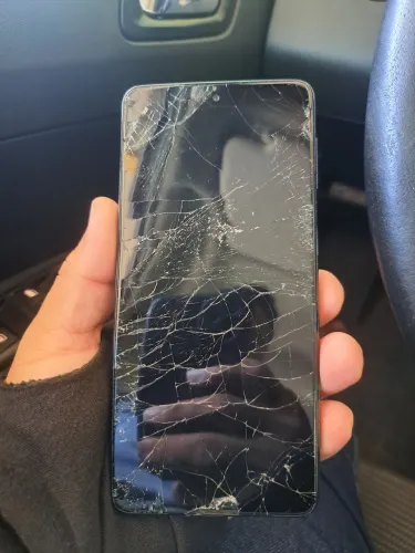 Samsung M53 tela quebrada..