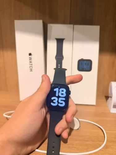 Apple Watch SE 3 44mm GPS + Cellular - Bateria 100% - Completo na Caixa