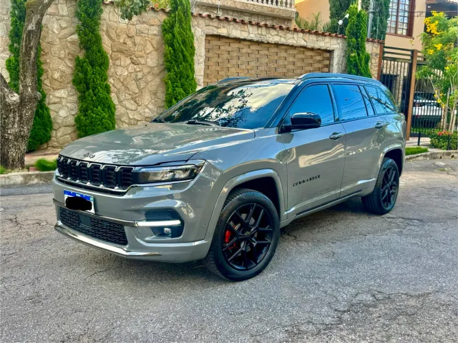 Jeep Commander Black Hurricane 2.0 4X4 TB AUT 2025