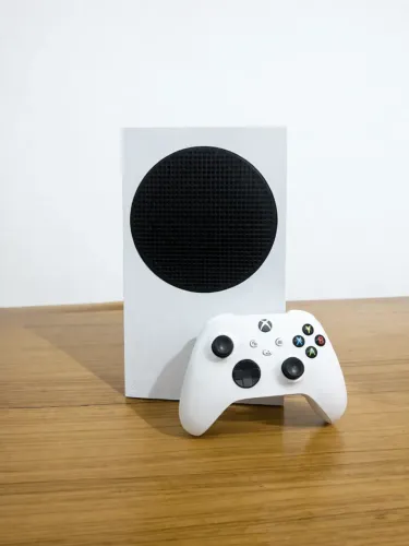 Xbox Series S IMPECÁVEL + Controle | R$ 1.600 | Aceito Cartão
