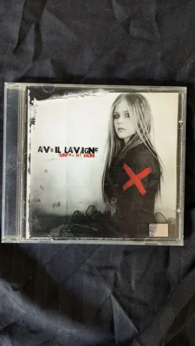 CD Avril Lavigne Under My Skin