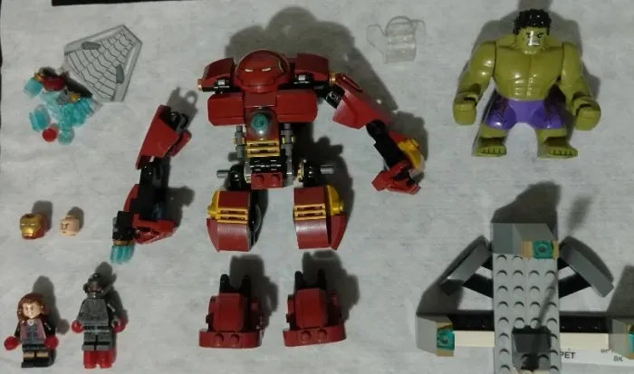 Lego 76031 Hulkbuster Marvel Avengers Age of Ultron Original(faltando peças)