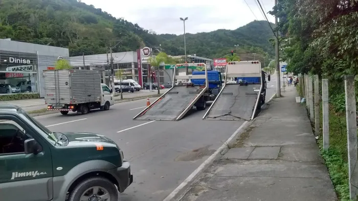Motorista de Caminhão Guincho Niterói 