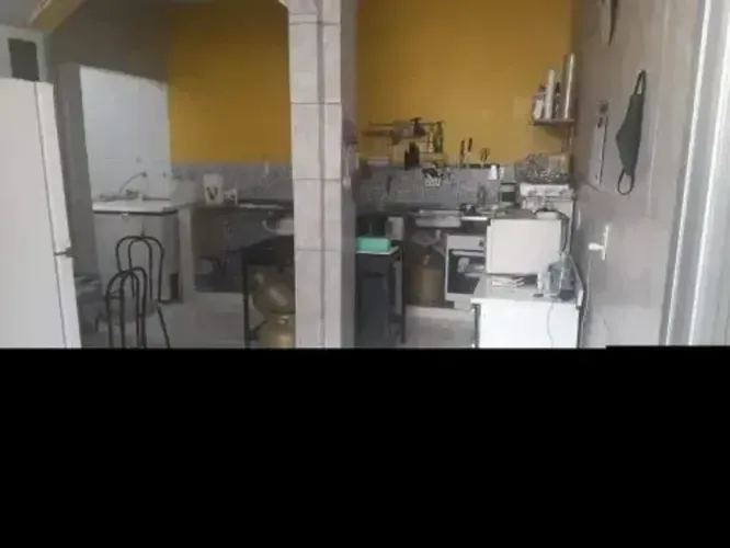 CASA COM 2 QUARTOS EM BENFICA