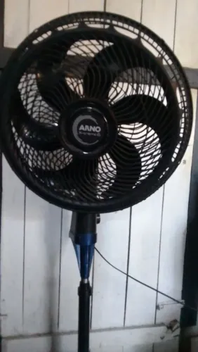 Vendo Ventilador Arno de Coluna em ótimas condições