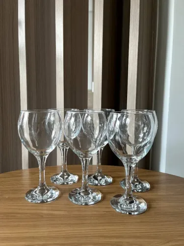Jogo de 6 Taças de Vinho