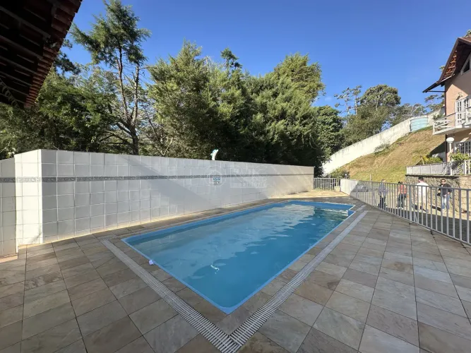 Imóvel para venda tem 134 metros quadrados com 2 quartos em Ermitage - Teresópolis - RJ