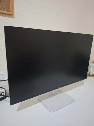 Monitor Dell 27" Full HD (1920 x 1080) - 100Hz - IPS com Alto-falantes 5W - S2725H