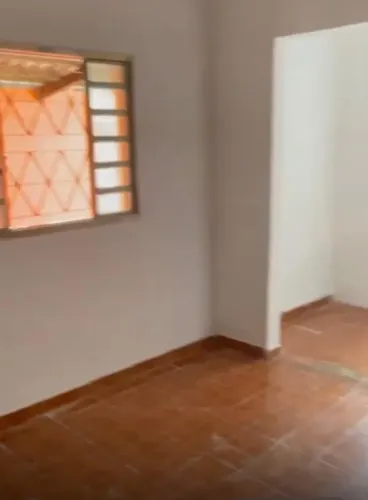 ALUGA-SE CASA 3 QUARTOS JARDIM TODOS OS SANTOS SENADOR CANEDO