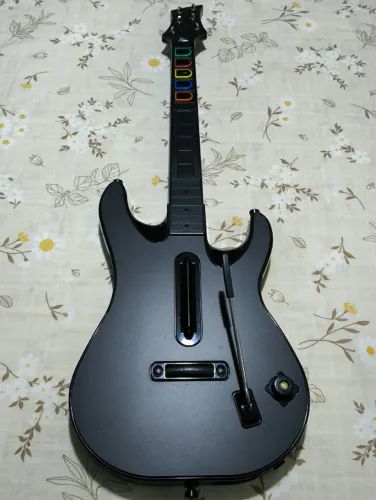 Guitarra Guitar Hero Xbox 360 (sem fio - original)