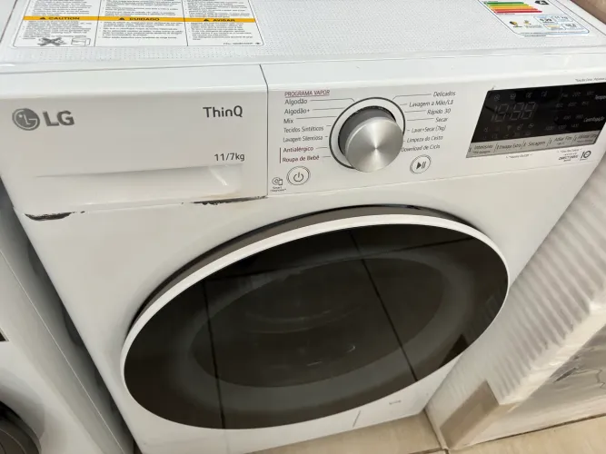Máquina de lavar e secar LG 11/7 kgs com Wi-Fi